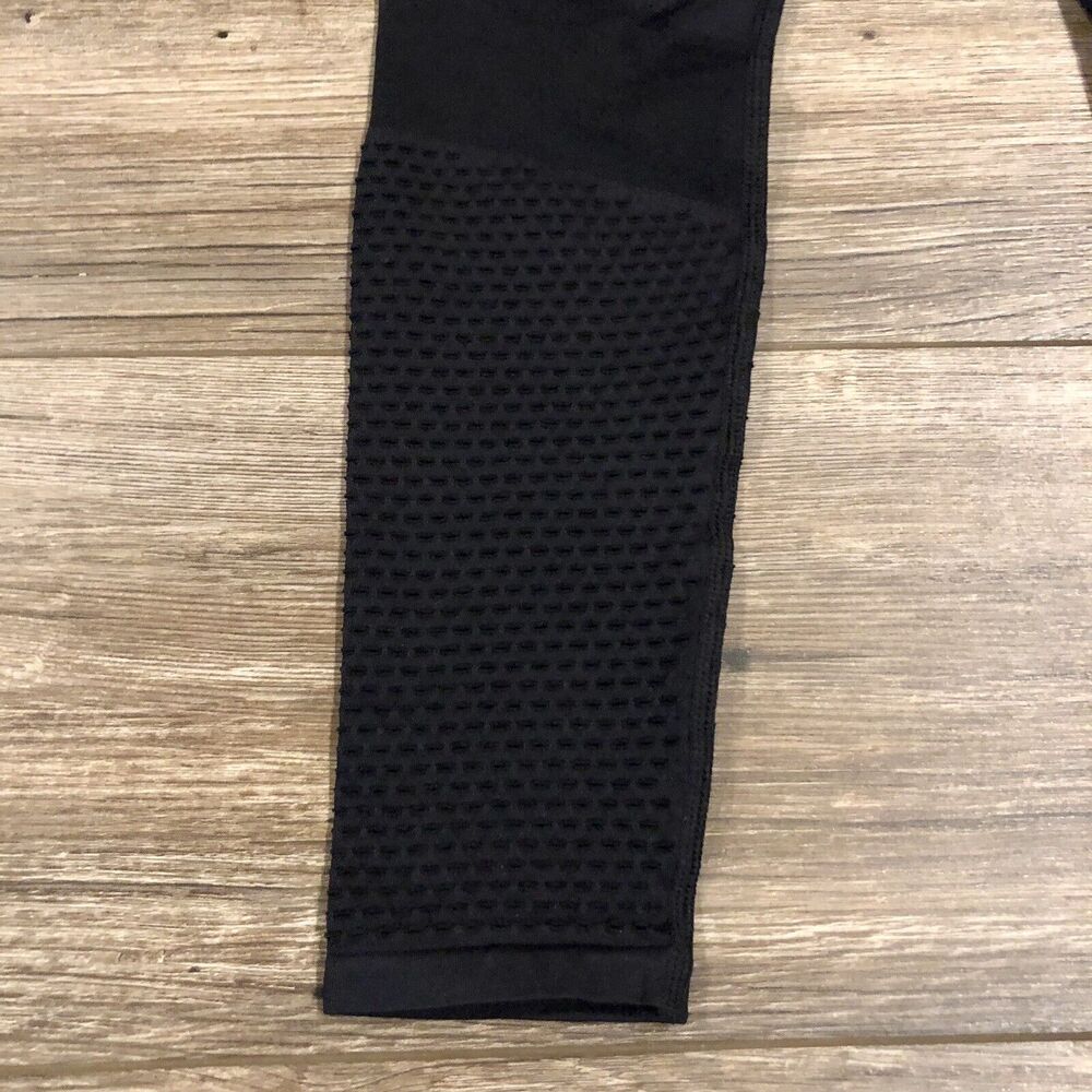 Fabletics Leggings XS 2 - 4 Black Seamless High Waisted Mesh Leggings - Picture 9 of 12